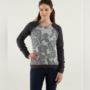 Lululemon Fleet Street Pullover size 6